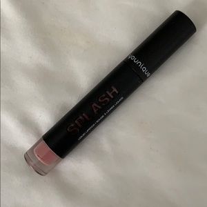 Younique Splash liquid lipstick in Subtle